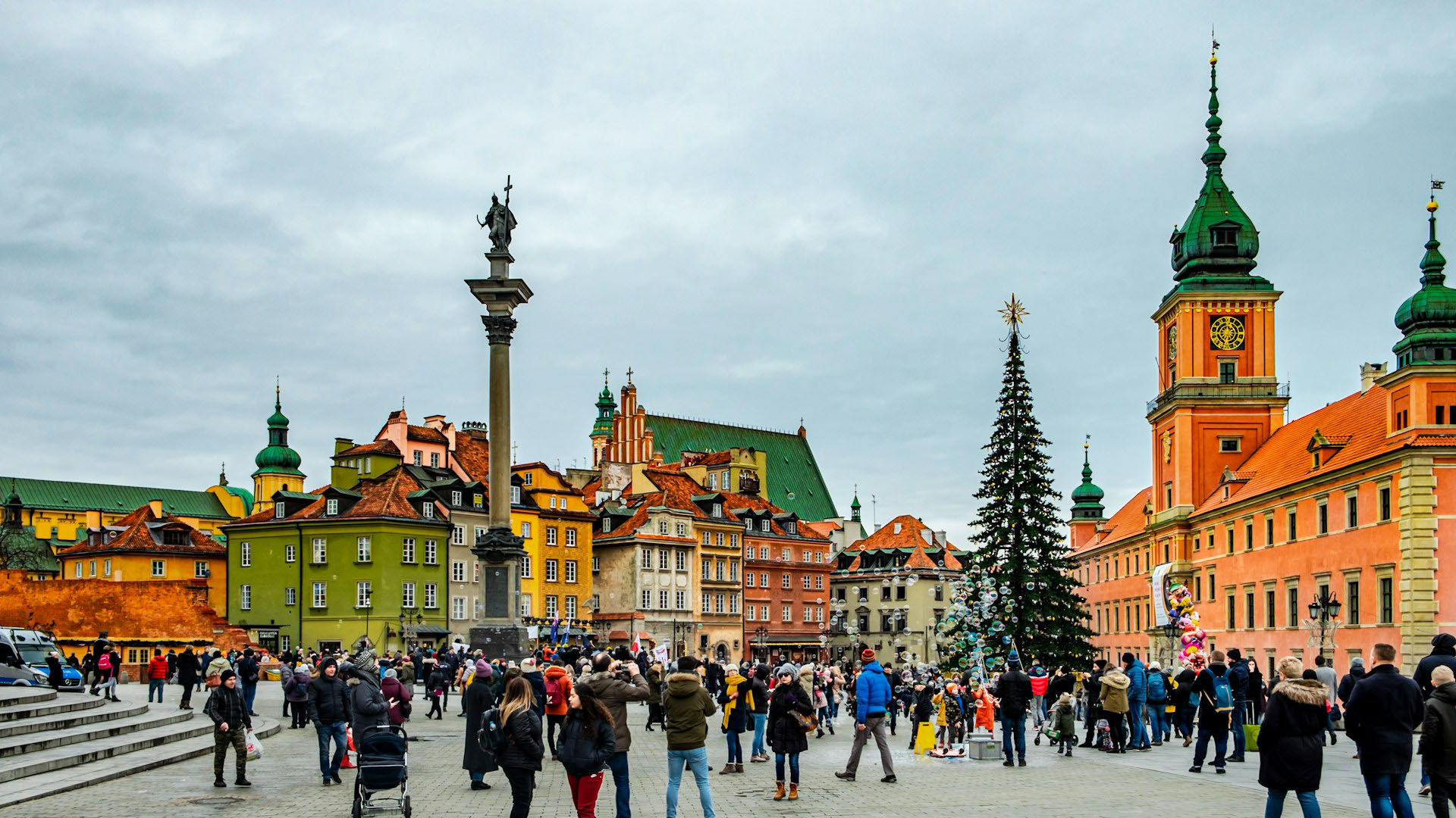 Warsaw-Town-Square