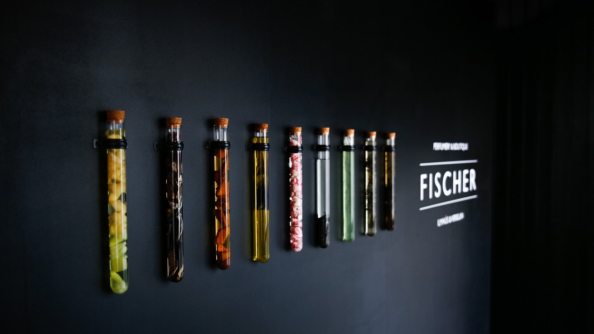 Every scent tells a story and memories come alive through the sense of smell / Credit: Fischersund